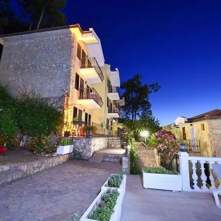 Bougainvillea Houses A1 厄吕代尼兹